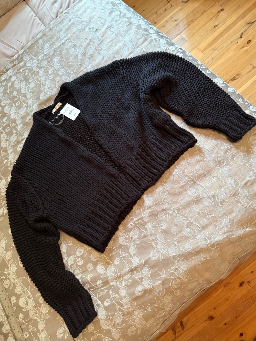 Cotton-On,  loose-knit,  black cropped sweater, NWT, size medium. 16.5” length.